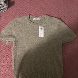 Abercrombie and Fitch top